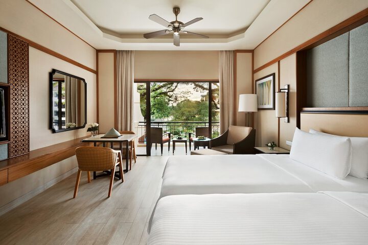 Room 27 of 125