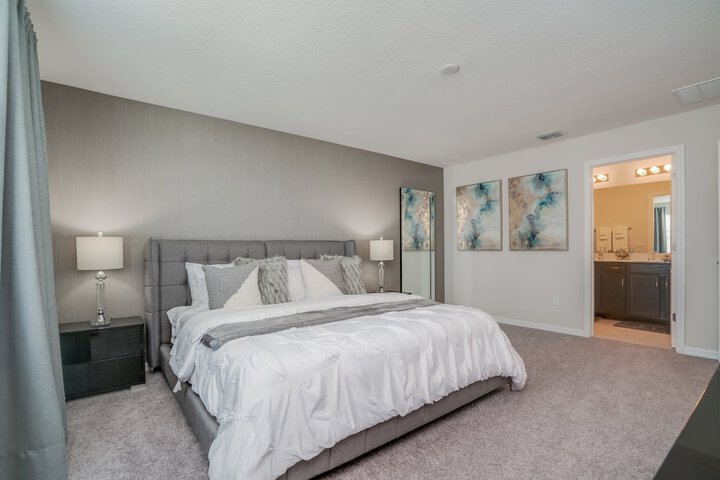 Room 2 of 51