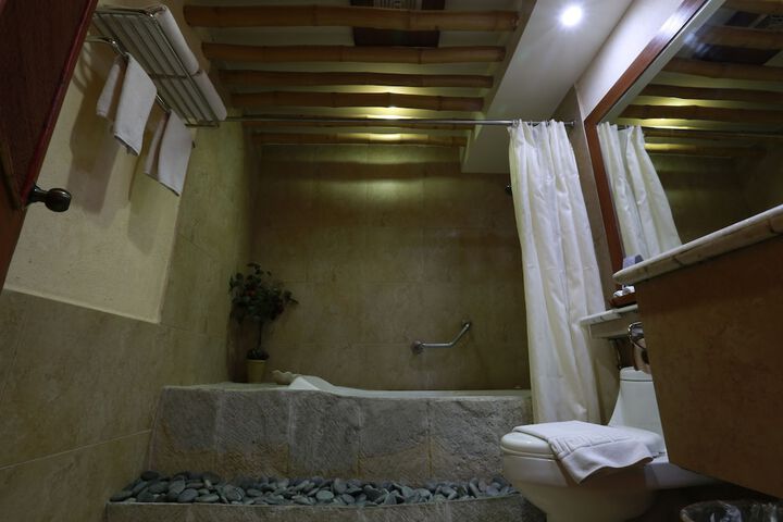 Room 51 of 89