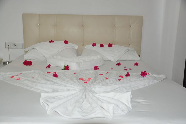 Room 14 of 30