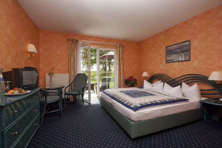 Room 4 of 41