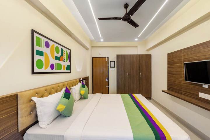 Room 18 of 38