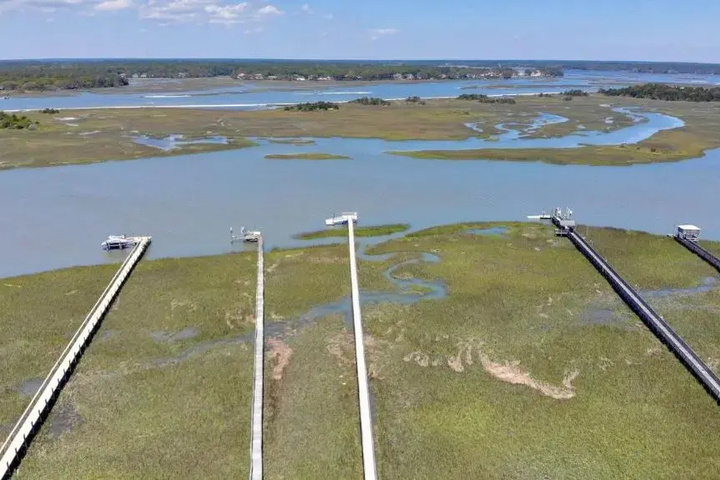 Beach 18 of 25