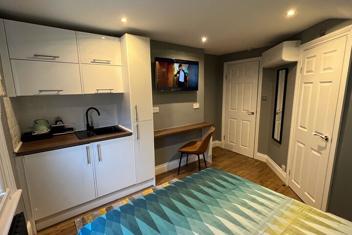 Room 30 of 130