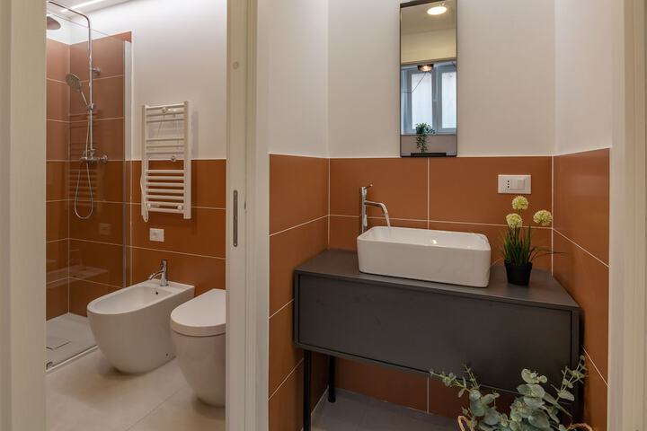 Room 18 of 21