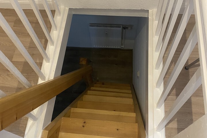 Room 25 of 131