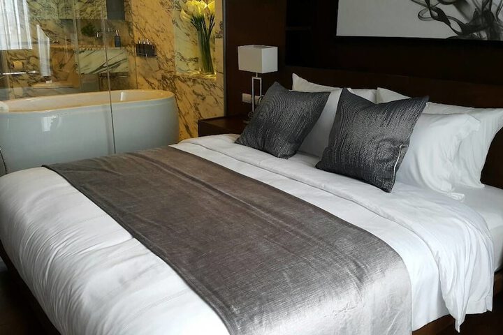 Room 5 of 36