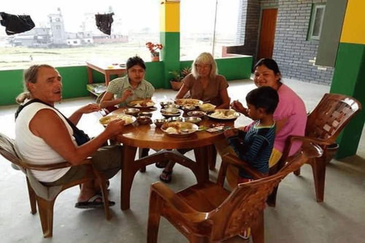 Dining 47 of 94