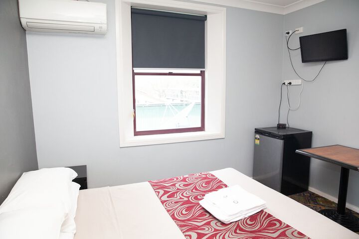 Room 18 of 46