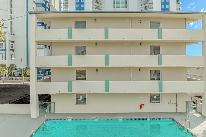 Pool 20 of 22