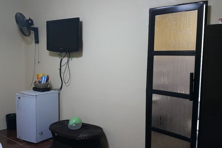 Room 32 of 52