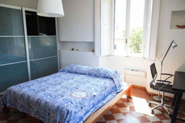 Room 33 of 173