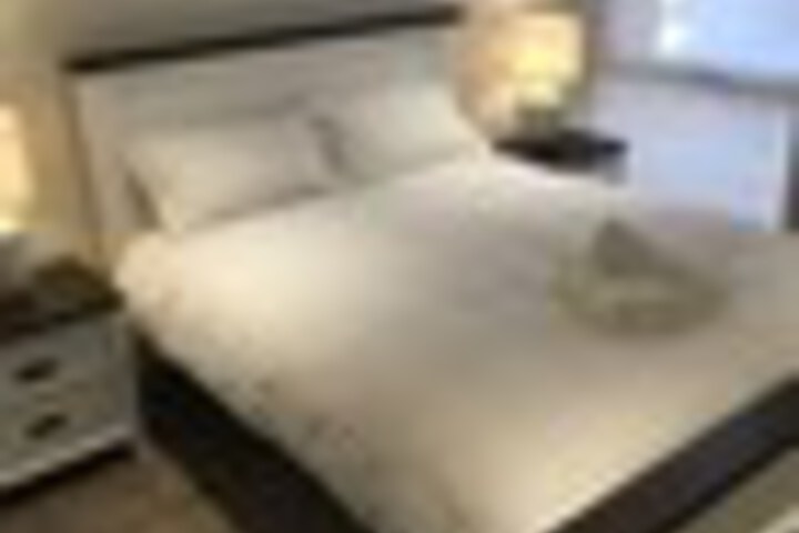 Room 44 of 69