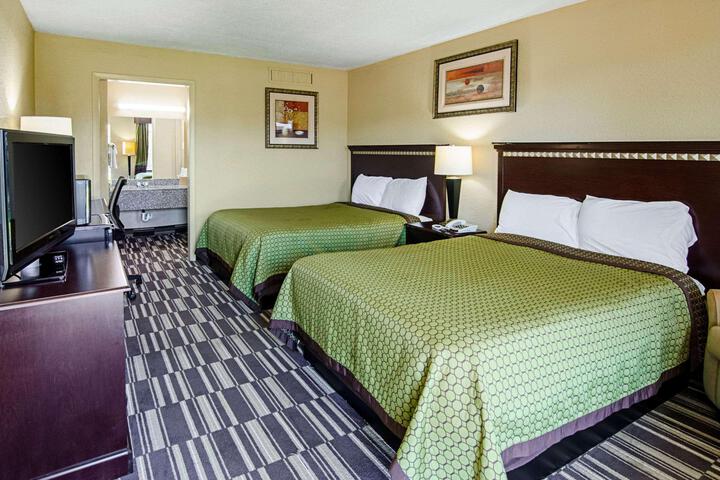 1 Double Bed (2 of 5)