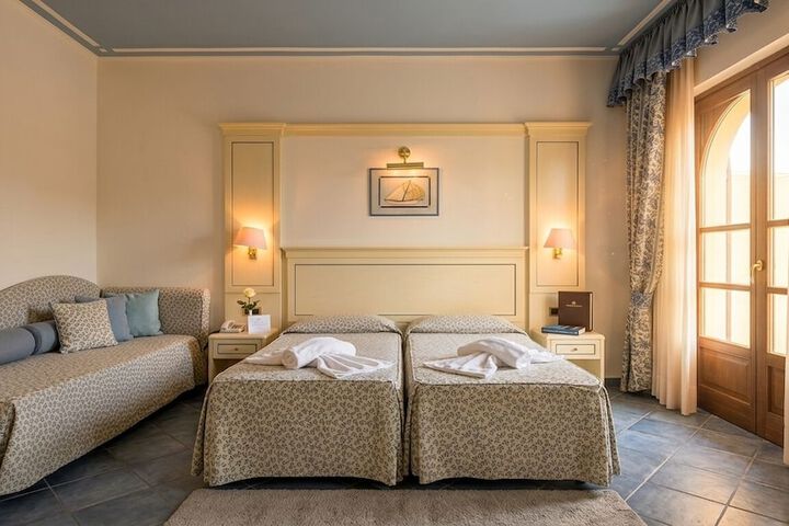 Room 4 of 29