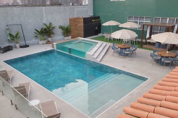 Pool 34 of 41