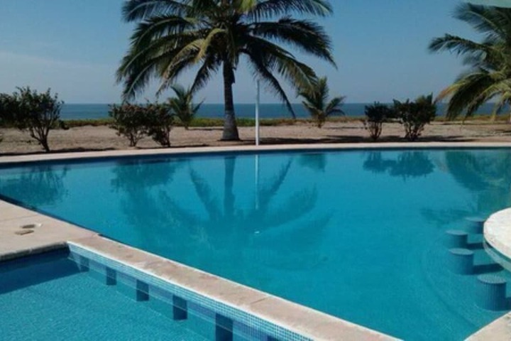 Pool 31 of 58