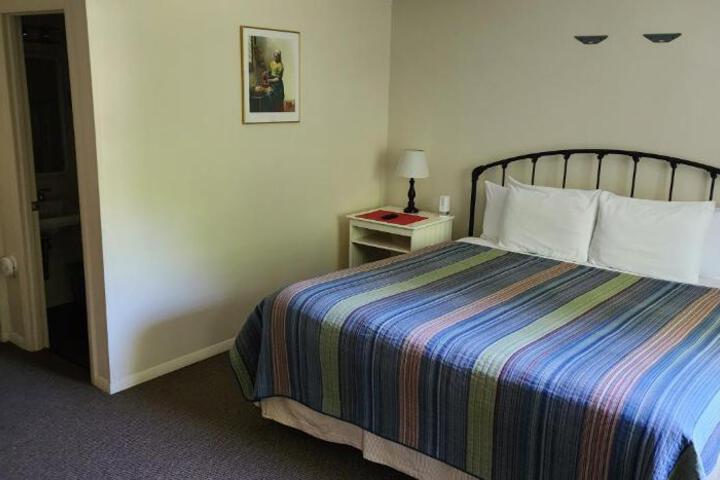 Comfort Double Room (6 of 10)