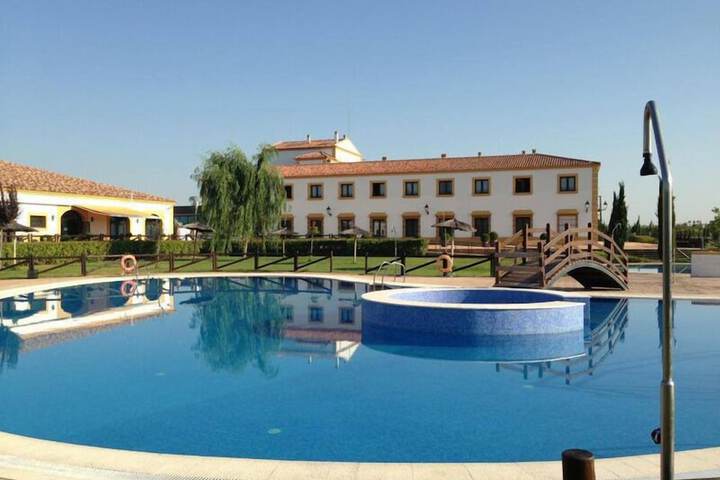 Pool Hotel