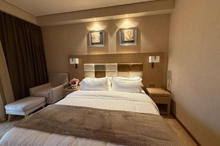 Room 3 of 13