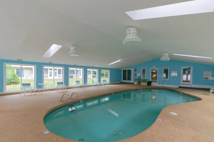 Pool 11 of 24