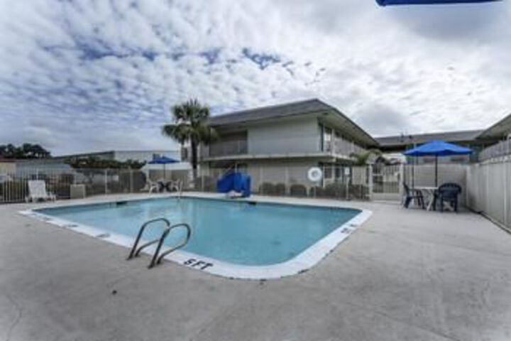 Pool 23 of 24