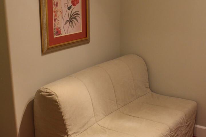 Room 11 of 34