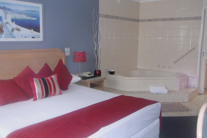 Room 33 of 45