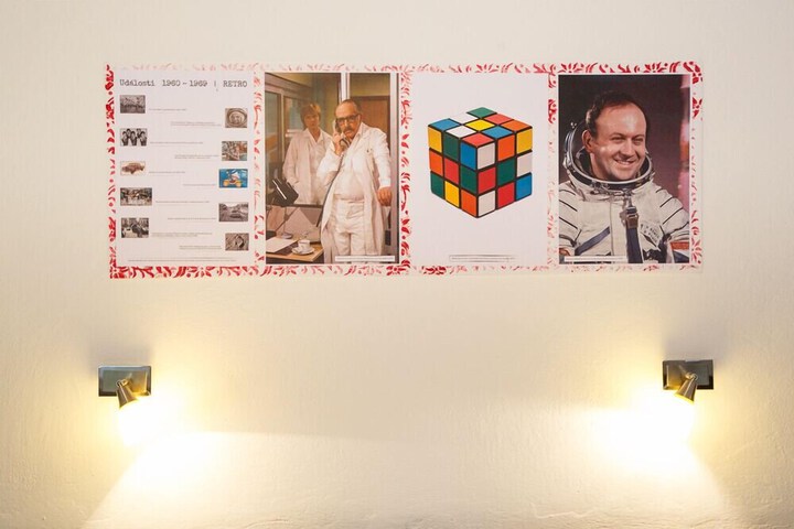 Room 6 of 49