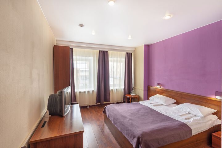 Room 5 of 31