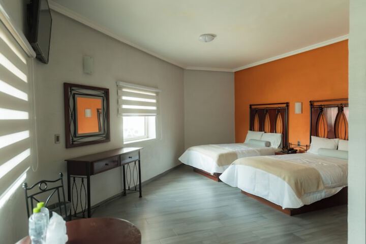 Room 46 of 102
