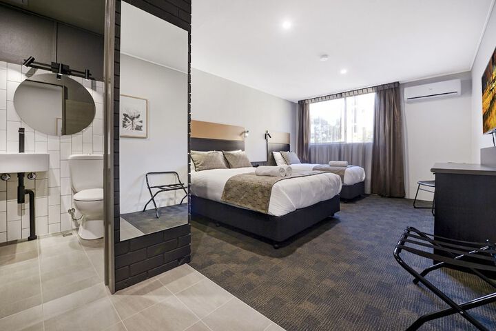 Room 13 of 59
