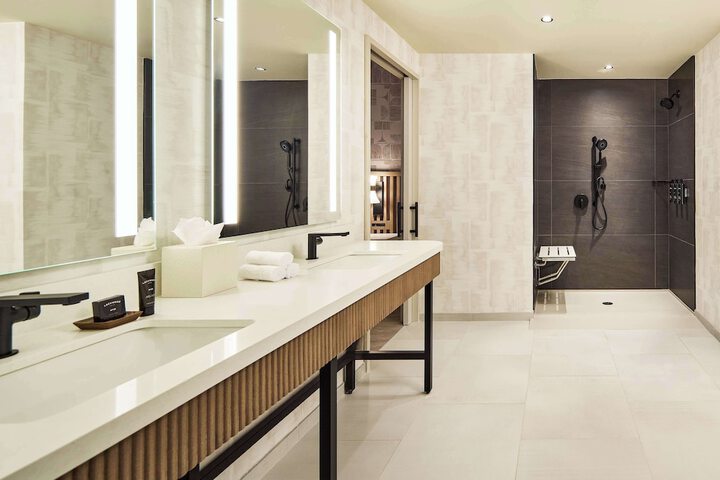 Bathroom shower
