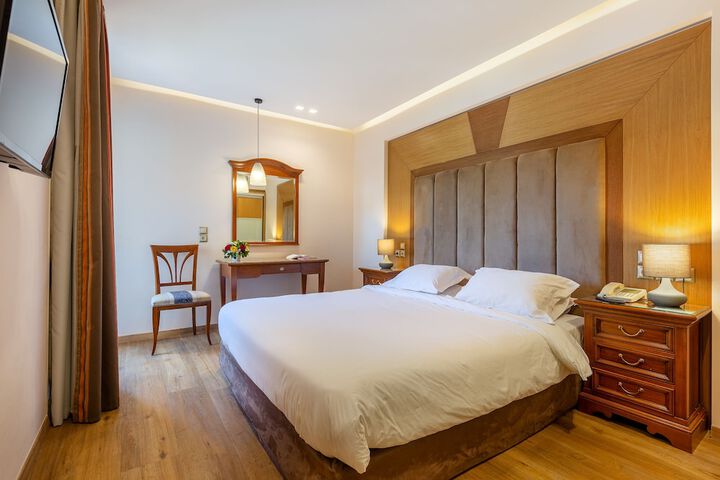 Room 14 of 30