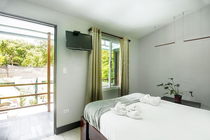 Room 8 of 49