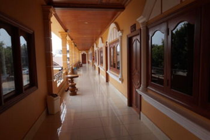 Ballroom/Hall 19 of 27
