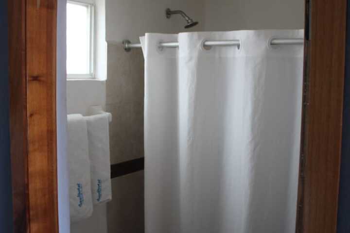 Room 6 of 14