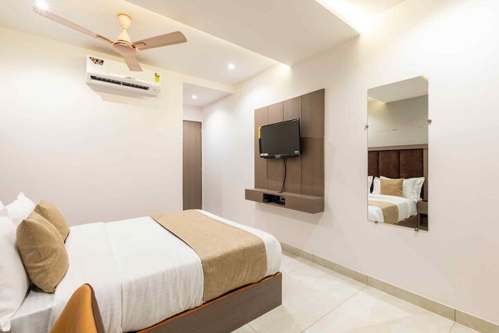 Room 28 of 39
