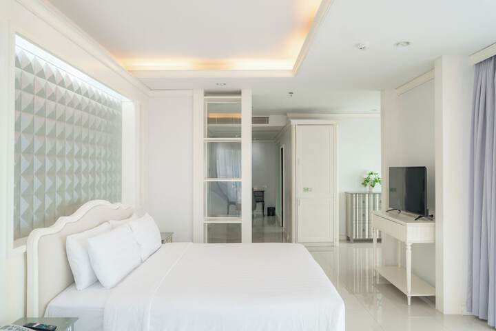 Room 38 of 165
