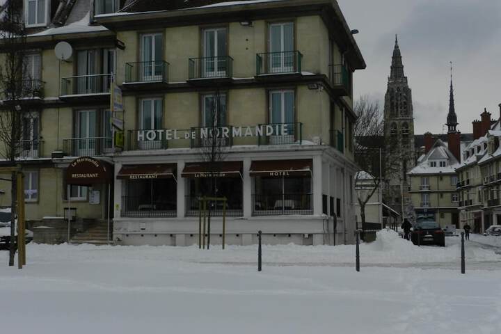 Hotel 27 of 29