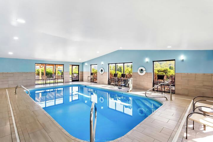 Pool 47 of 67