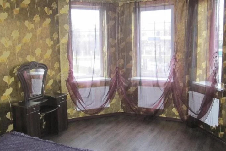 Room 3 of 16