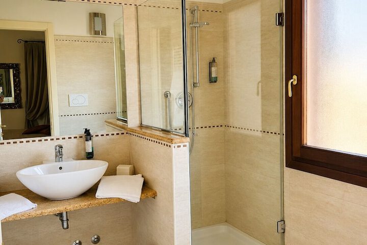 Bathroom Interior Photo