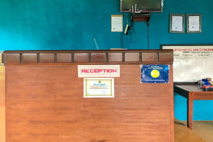 Surya Karhyn Hotel & Restaurant