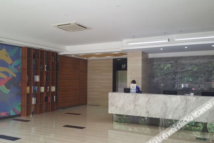 Hotel Interior 11 of 20
