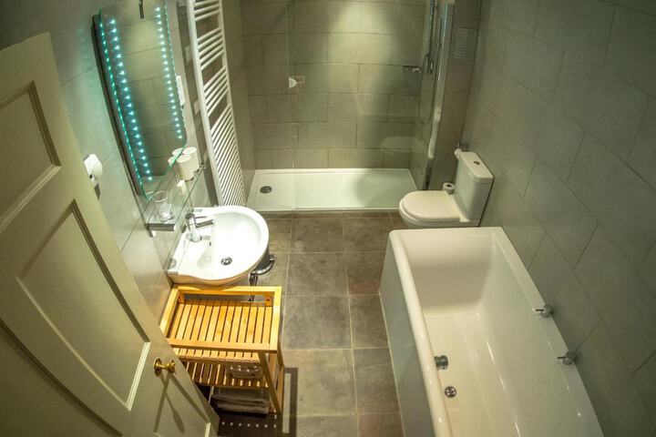 Bath Photo