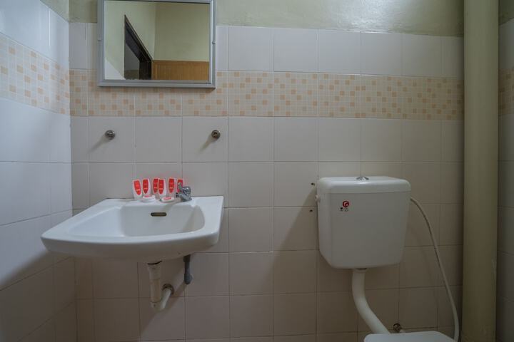 Room 28 of 31