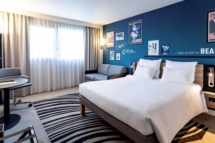 Room 10 of 185