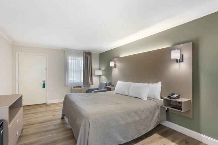 Room 21 of 31