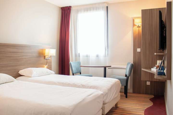 Room 46 of 88